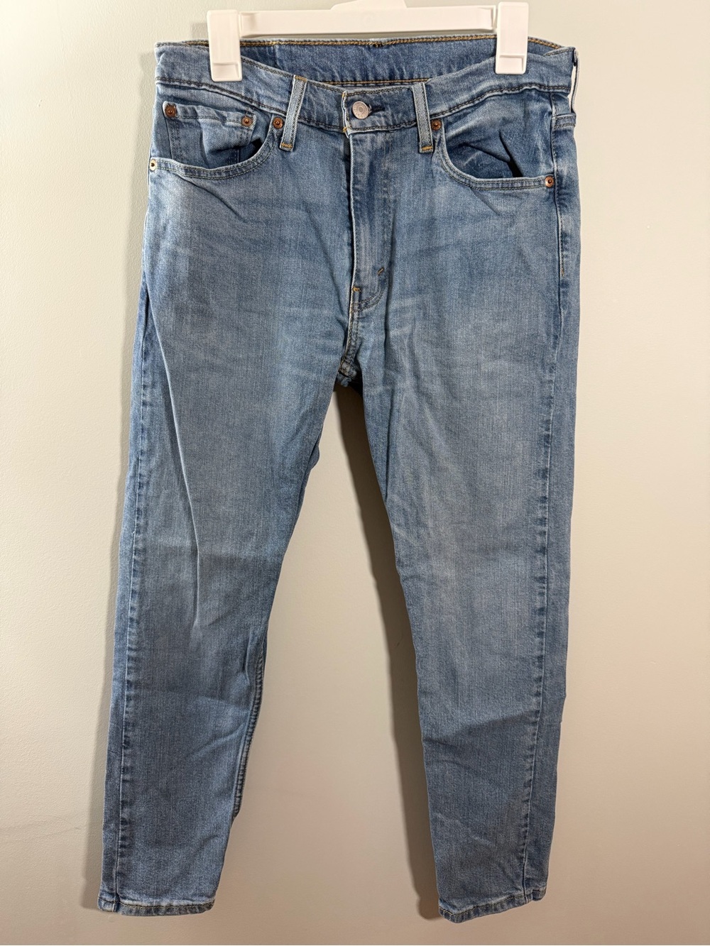 Levi's Men's Light Blue Slim Straight Jeans